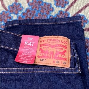 Men's NWT 541 Levi's size 32 32
